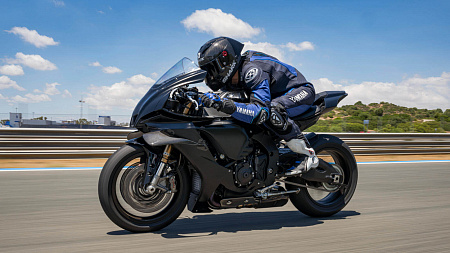 Мотоцикл Yamaha R1 Race